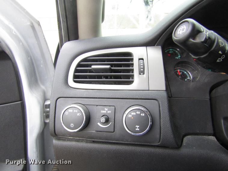 image for item EH9421 2013 Chevrolet Tahoe Police SUV