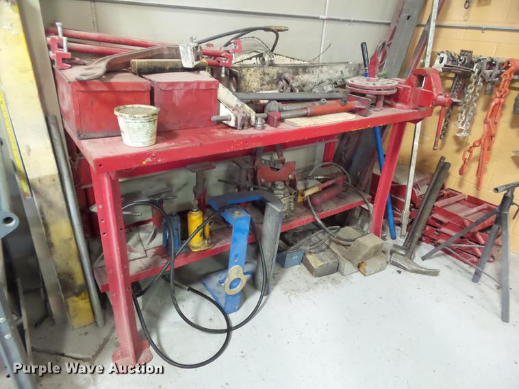 Kansas Jack Magna Rack 4 tower frame machine with Blackhawk Shark