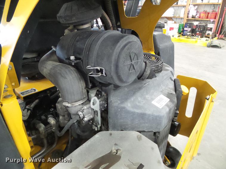 image for item EQ9081 2012 Hustler Super Z ZTR lawn mower