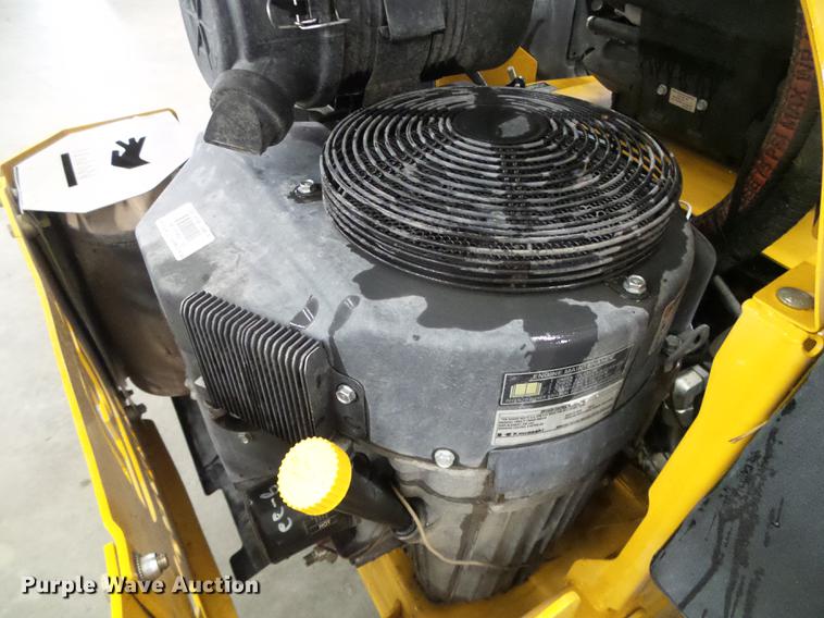 image for item EQ9081 2012 Hustler Super Z ZTR lawn mower