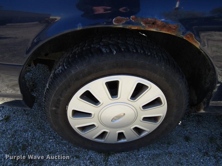 image for item EU9617 2007 Ford Crown Victoria Police Interceptor