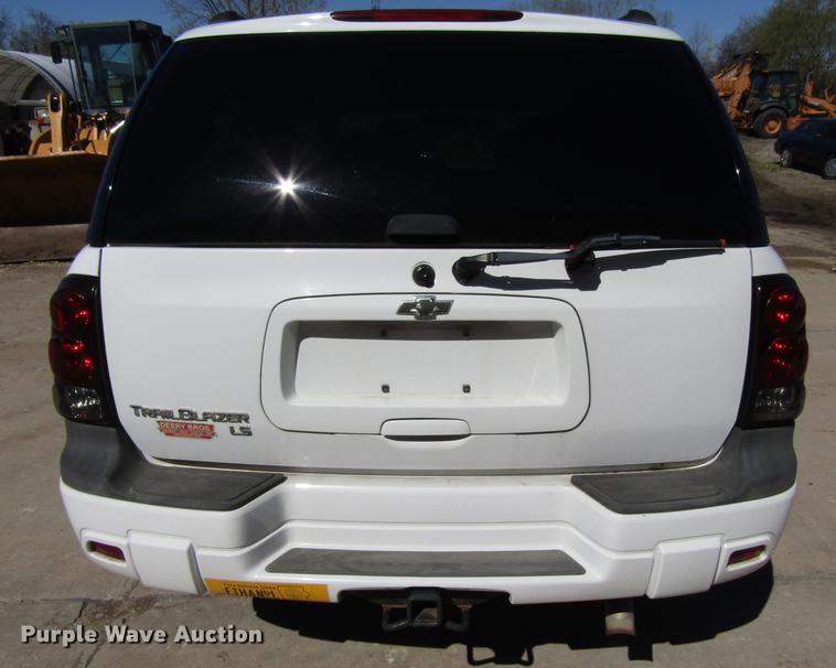 image for item EU9618 2006 Chevrolet TrailBlazer LS SUV