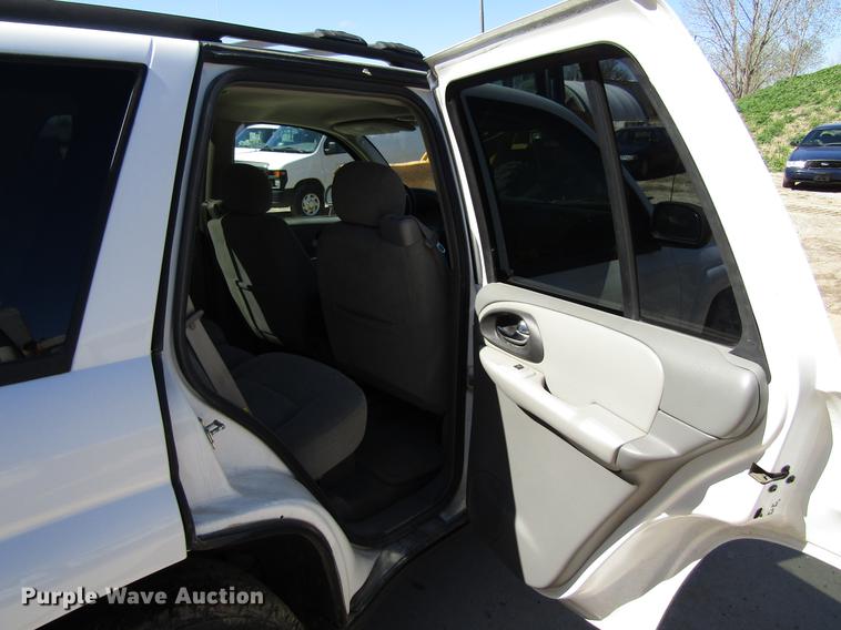 image for item EU9618 2006 Chevrolet TrailBlazer LS SUV