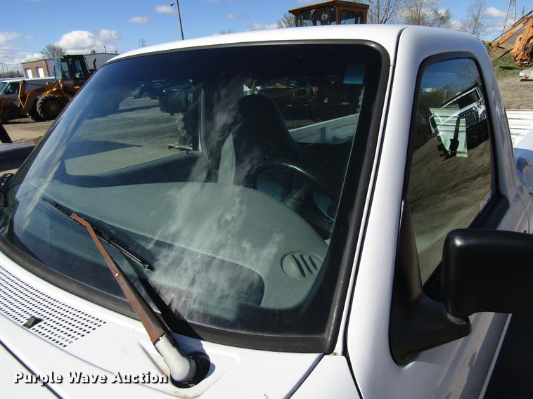 image for item EU9619 1999 Ford Ranger pickup truck