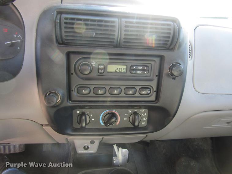 image for item EU9619 1999 Ford Ranger pickup truck