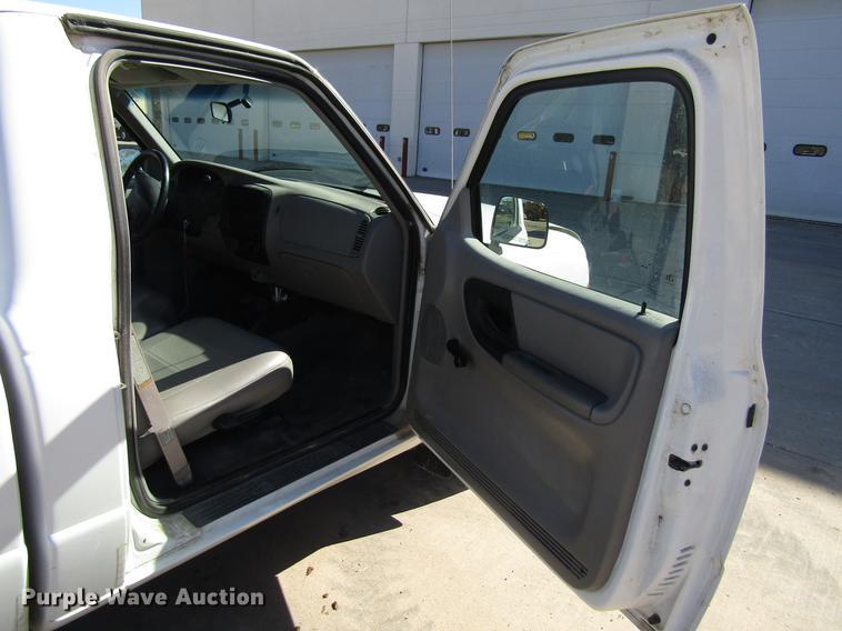 image for item EU9619 1999 Ford Ranger pickup truck
