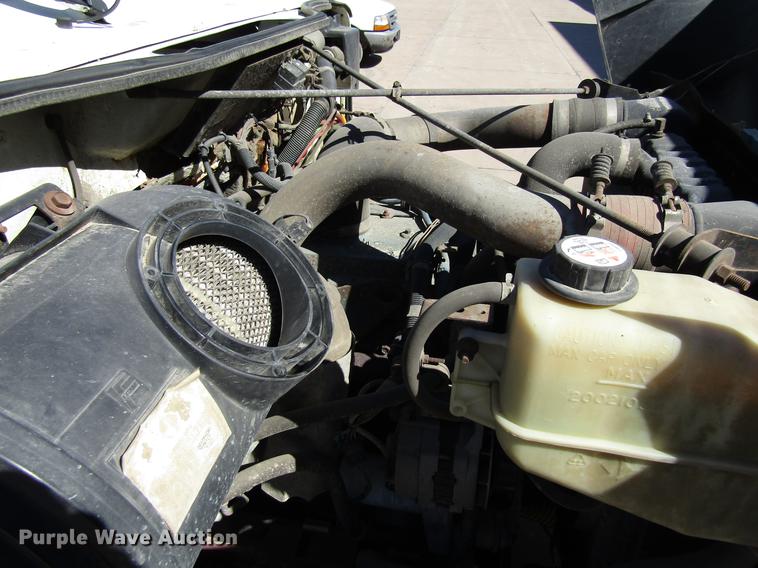 image for item EU9620 1999 International 4900 dump truck