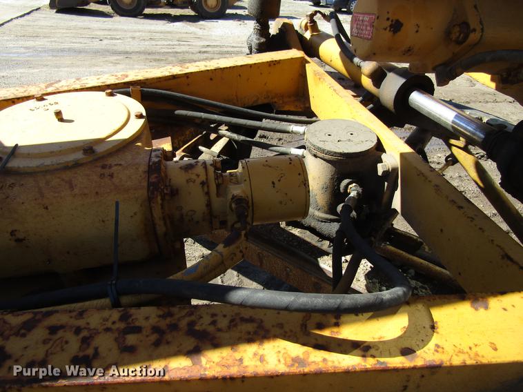 image for item EU9621 1976 Caterpillar 120G motor grader