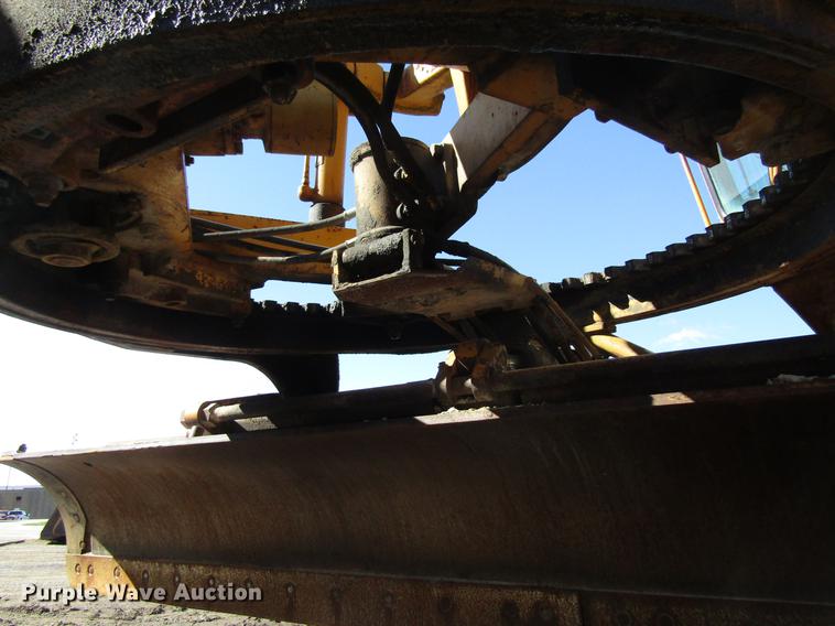 image for item EU9621 1976 Caterpillar 120G motor grader