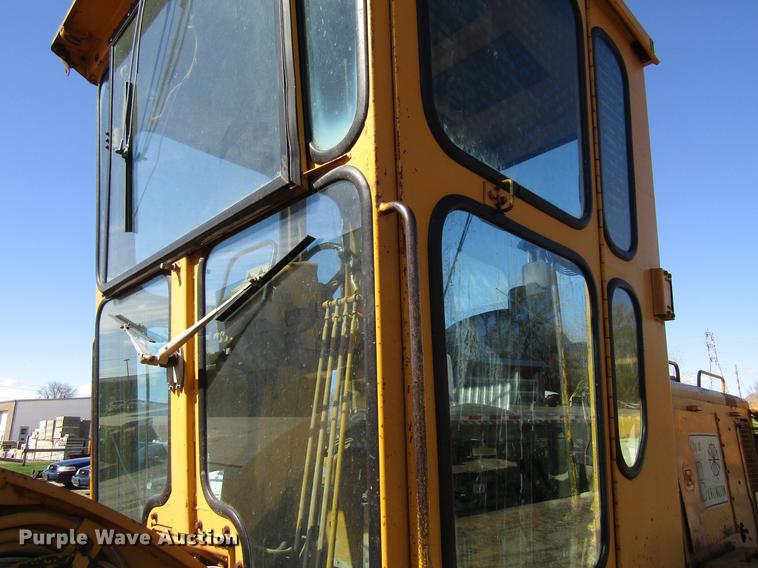 image for item EU9621 1976 Caterpillar 120G motor grader