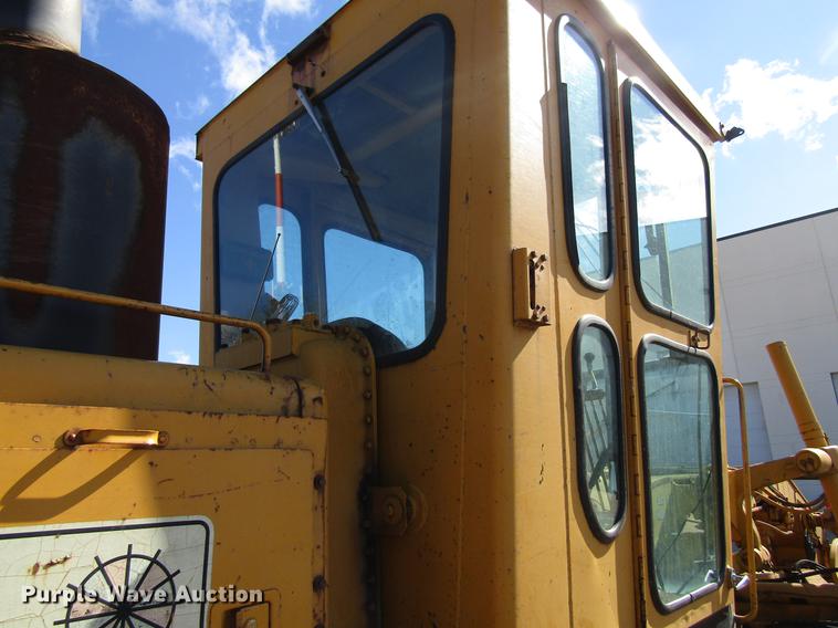 image for item EU9621 1976 Caterpillar 120G motor grader