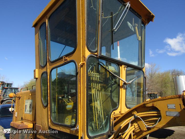 image for item EU9621 1976 Caterpillar 120G motor grader