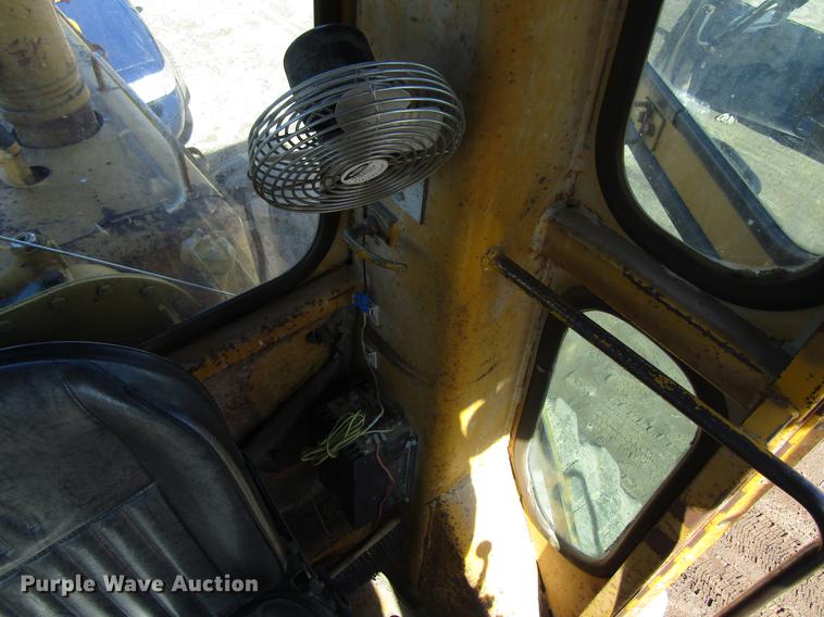 image for item EU9621 1976 Caterpillar 120G motor grader