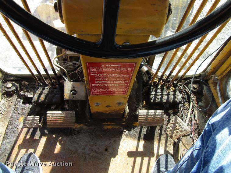 image for item EU9621 1976 Caterpillar 120G motor grader