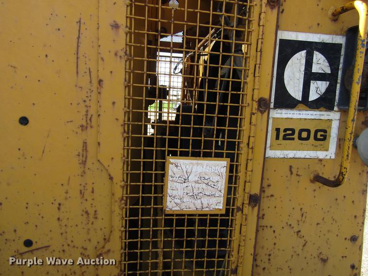 image for item EU9621 1976 Caterpillar 120G motor grader