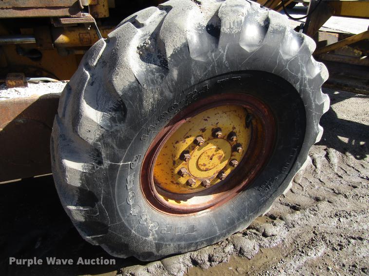 image for item EU9621 1976 Caterpillar 120G motor grader