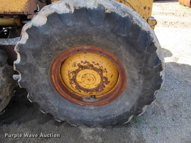 image for item EU9621 1976 Caterpillar 120G motor grader