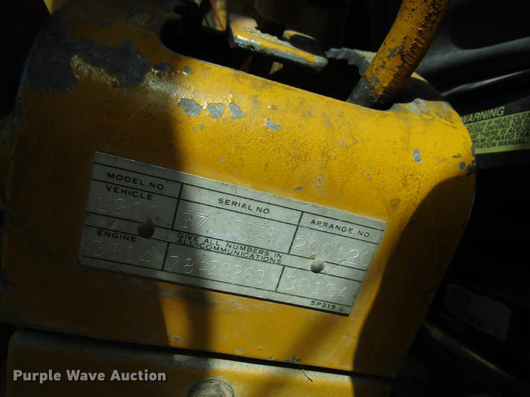 image for item EU9621 1976 Caterpillar 120G motor grader