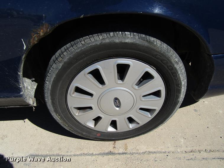 image for item EU9622 2009 Ford Crown Victoria Police Interceptor