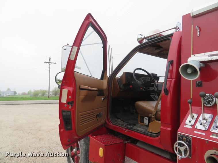 image for item EV9636 1991 GMC TopKick C6500 SL fire truck