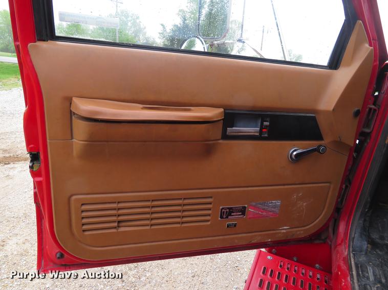 image for item EV9636 1991 GMC TopKick C6500 SL fire truck