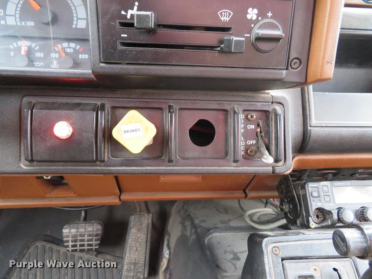 image for item EV9636 1991 GMC TopKick C6500 SL fire truck