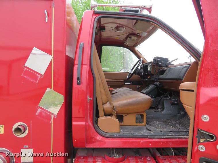 image for item EV9636 1991 GMC TopKick C6500 SL fire truck