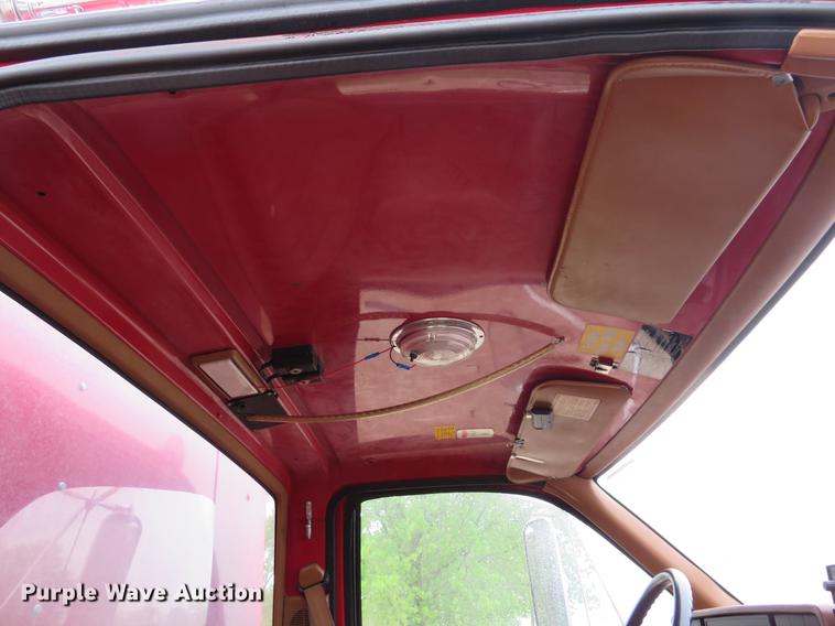 image for item EV9636 1991 GMC TopKick C6500 SL fire truck