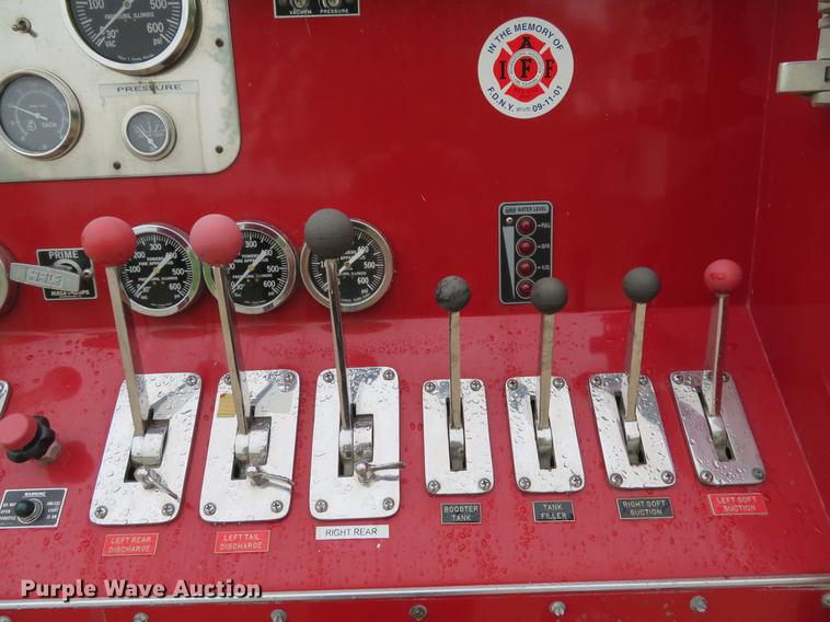 image for item EV9636 1991 GMC TopKick C6500 SL fire truck