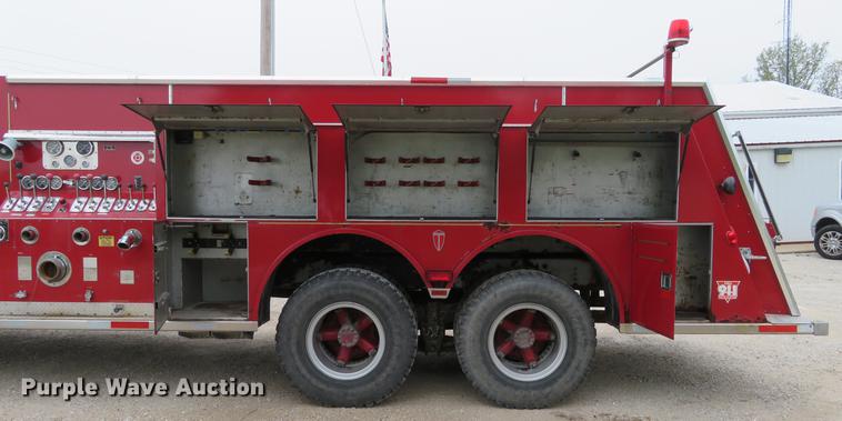 image for item EV9636 1991 GMC TopKick C6500 SL fire truck