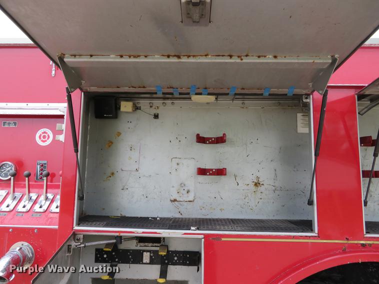 image for item EV9636 1991 GMC TopKick C6500 SL fire truck