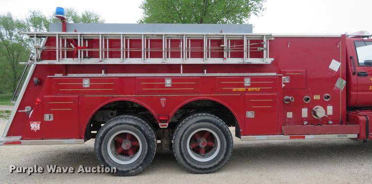 image for item EV9636 1991 GMC TopKick C6500 SL fire truck