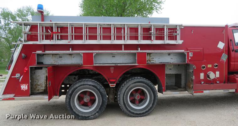 image for item EV9636 1991 GMC TopKick C6500 SL fire truck