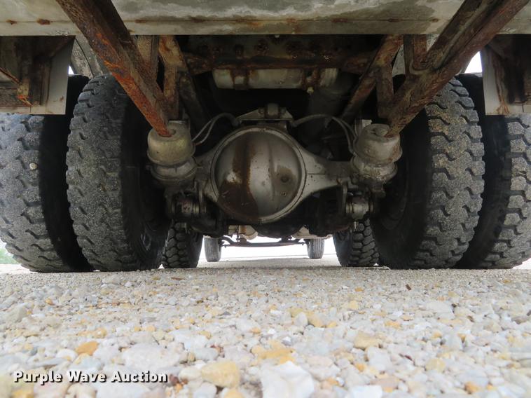 image for item EV9636 1991 GMC TopKick C6500 SL fire truck