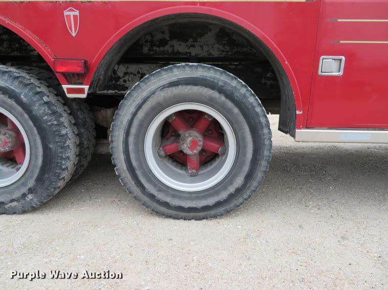 image for item EV9636 1991 GMC TopKick C6500 SL fire truck