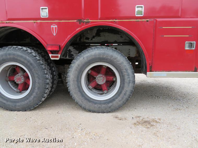 image for item EV9636 1991 GMC TopKick C6500 SL fire truck