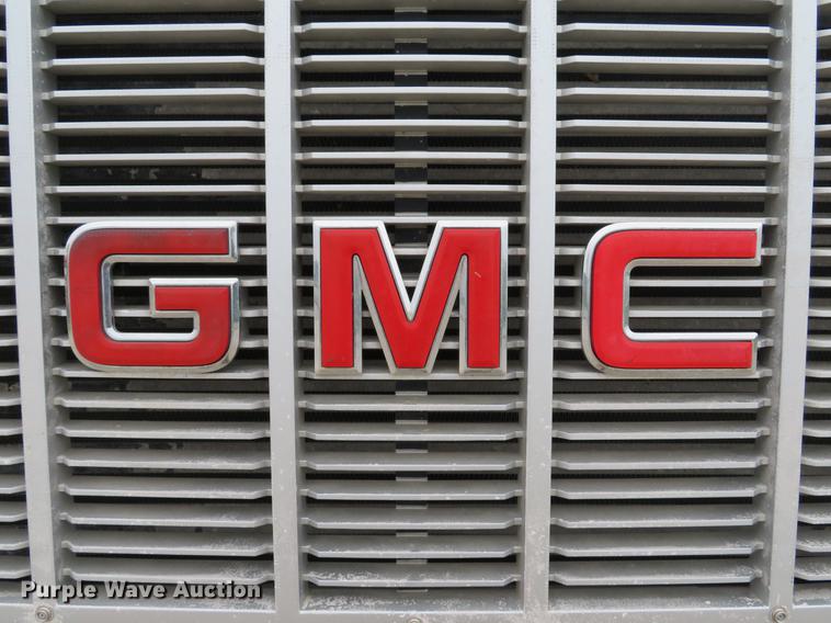 image for item EV9636 1991 GMC TopKick C6500 SL fire truck