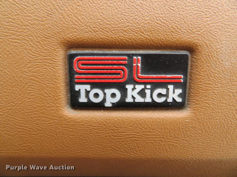 image for item EV9636 1991 GMC TopKick C6500 SL fire truck