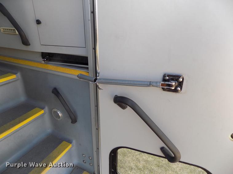 image for item FA9737 1999 Blue Bird LTC-40 school bus