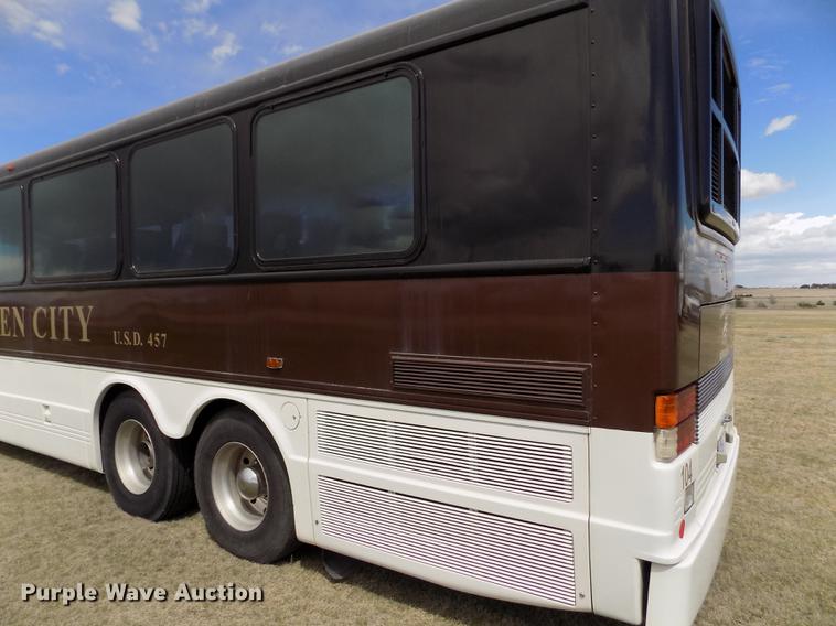 image for item FA9737 1999 Blue Bird LTC-40 school bus