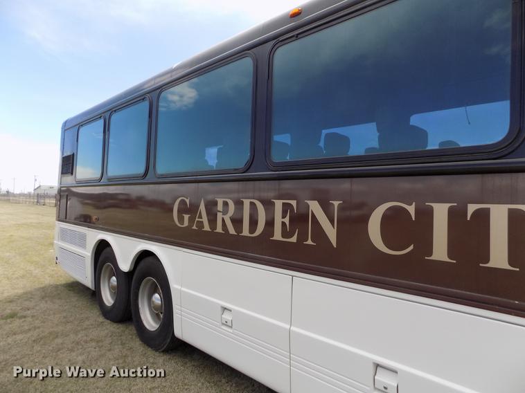 image for item FA9737 1999 Blue Bird LTC-40 school bus