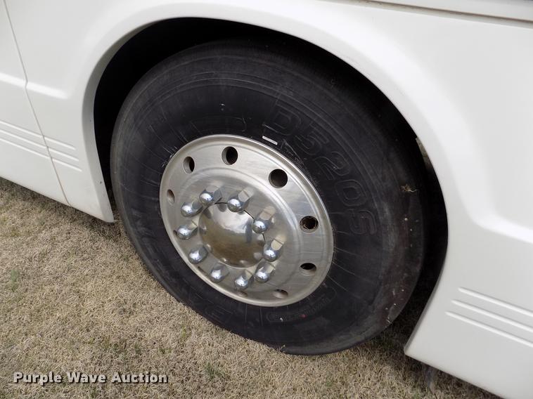 image for item FA9737 1999 Blue Bird LTC-40 school bus