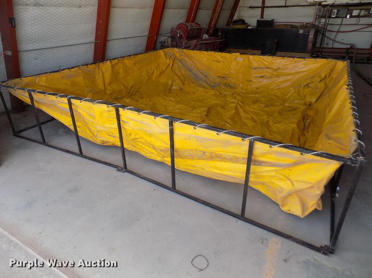 image for item FA9743 Syntex Industries potable water tank