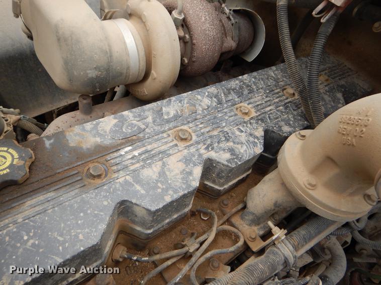 image for item FG9259 2000 Freightliner FL70 Business Class refuse truck