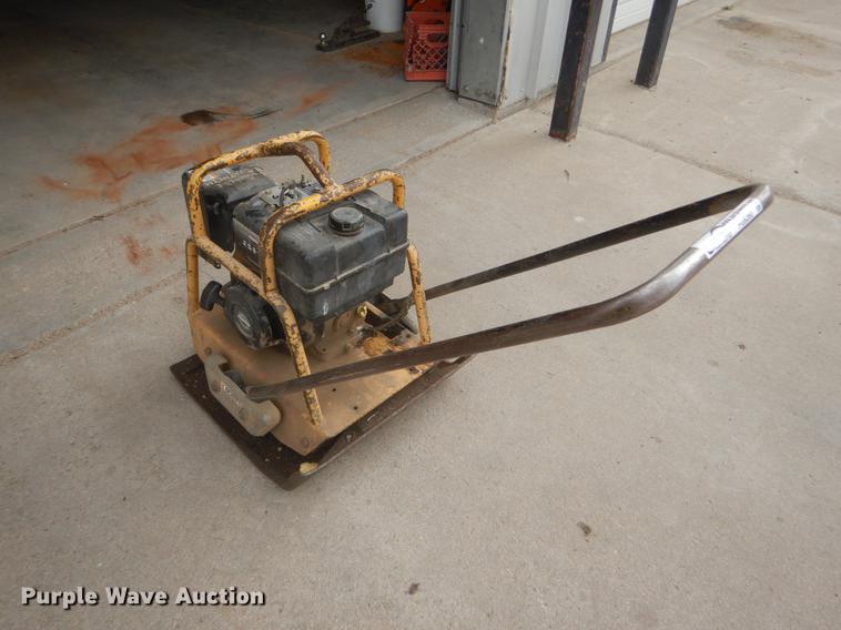 image for item FG9260 Koehring P9RW plate compactor