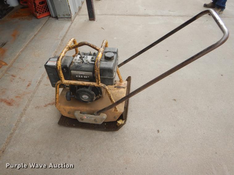 image for item FG9260 Koehring P9RW plate compactor