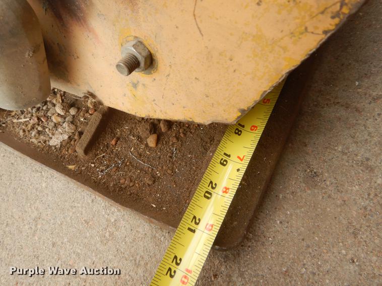 image for item FG9260 Koehring P9RW plate compactor