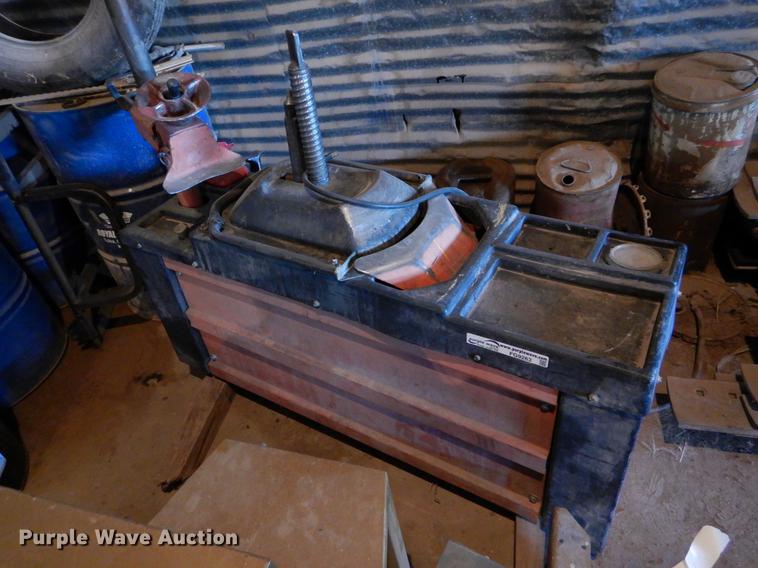 image for item FG9263 Coats tire machine