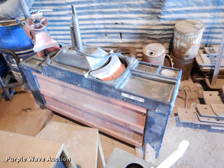 image for item FG9263 Coats tire machine