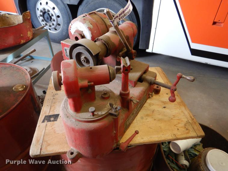 image for item FG9268 Van Dorn valve refacer